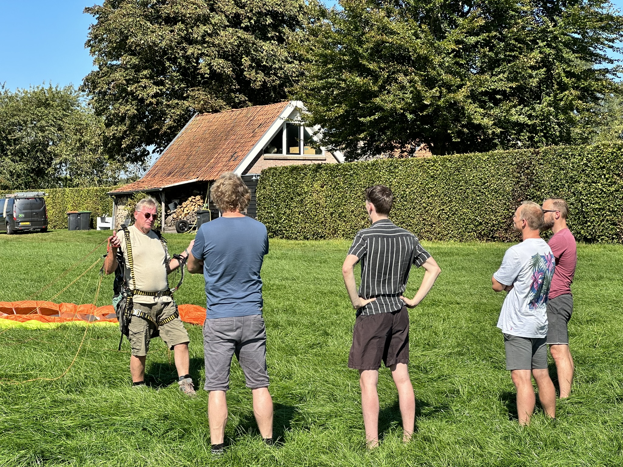 Paragliding opleiding — cursist met instructeur